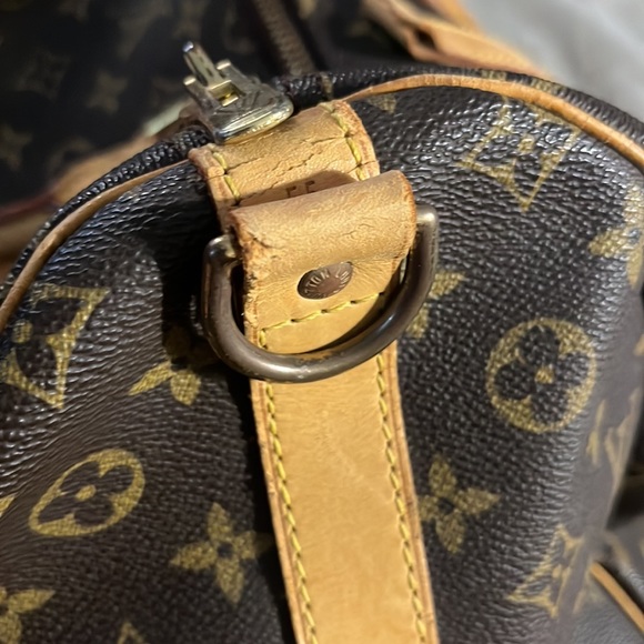 Authentic Louis Vuitton keepall 55 - Picture 3 of 9